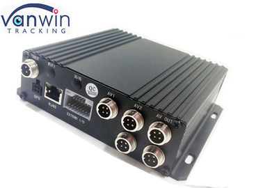 ビデオ・カメラのスクール バスCCTVシステムが付いている4つのチャネルの基本的な可動装置DVR
