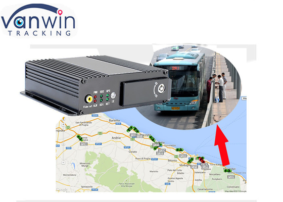 公共バスのためのレコーダーDVR AHD 1080Pを運転する4G GPS二重SD 8のチャネル