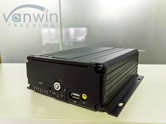 8チャネルハードディスク SDカード 自動車安全モニタリング用のモバイルDVR H.264カーMDVR